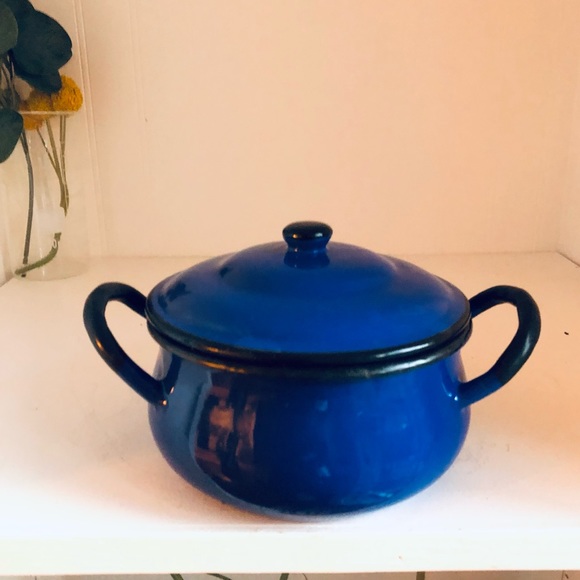 Vintage Kitchen Vintage Royal Blue Enamel Farmhouse Small Cooking